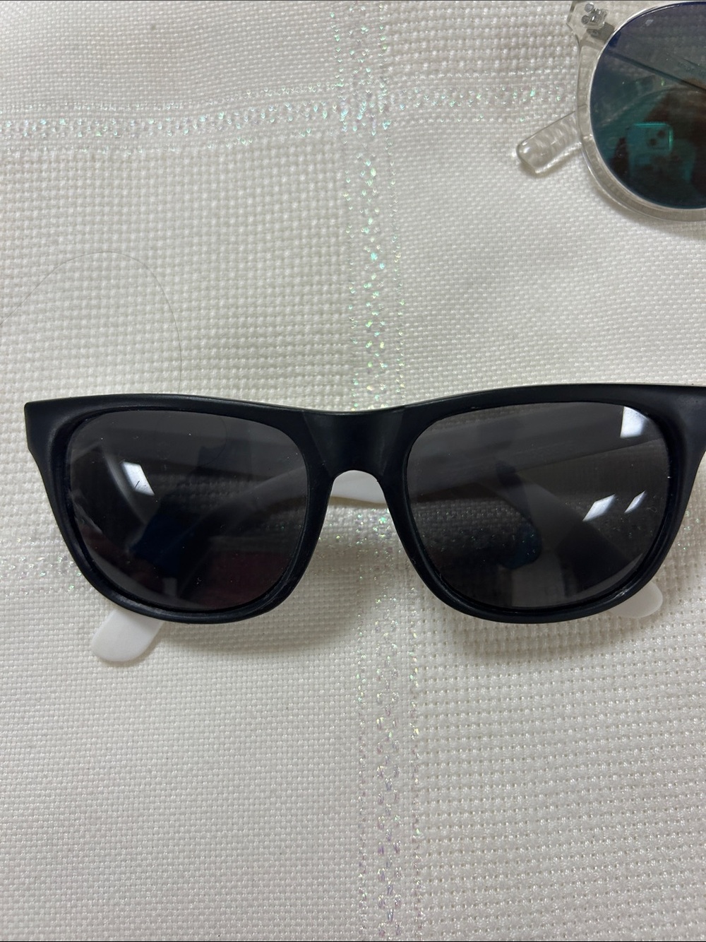 Two Pairs Sunglasses - Clear Round Mirrored + Black Wayfarer image 2